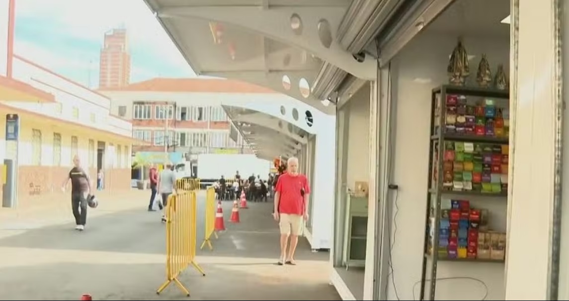 Permissionários voltam a trabalhar em boxes provisórios no Mercadão de Piracicaba