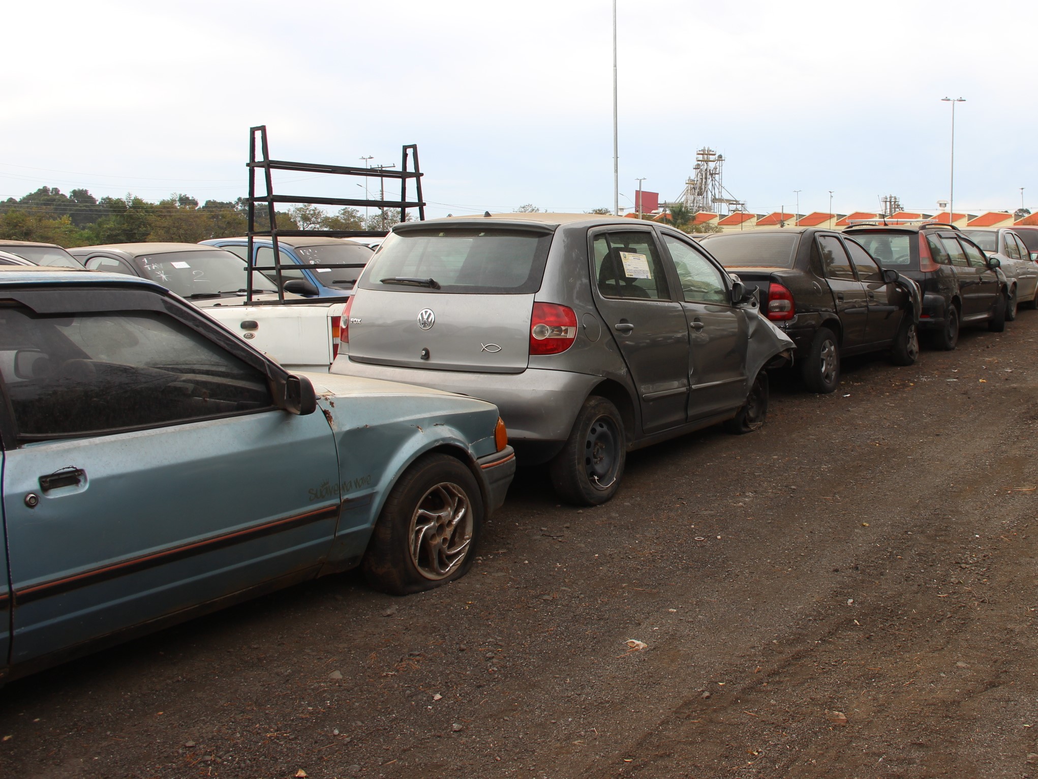 Quase 800 veículos foram ‘abandonados’ em Campinas neste ano