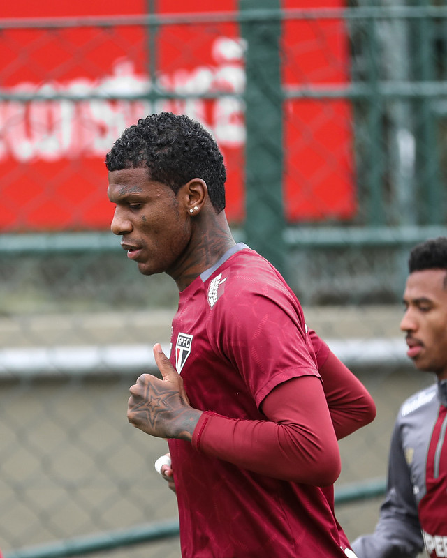 São Paulo tem desfalques para enfrentar o Fluminense no Maracanã