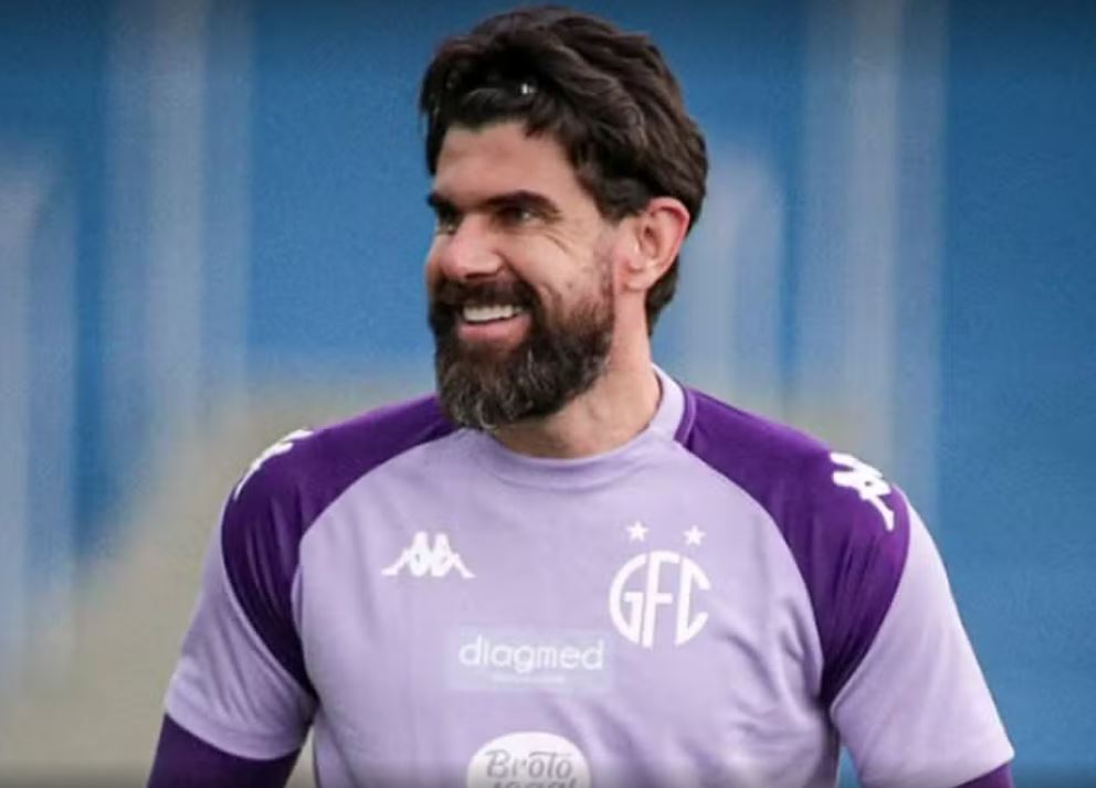 Fernando Miguel explica decisão de deixar o Guarani e confirma aposentadoria do futebol