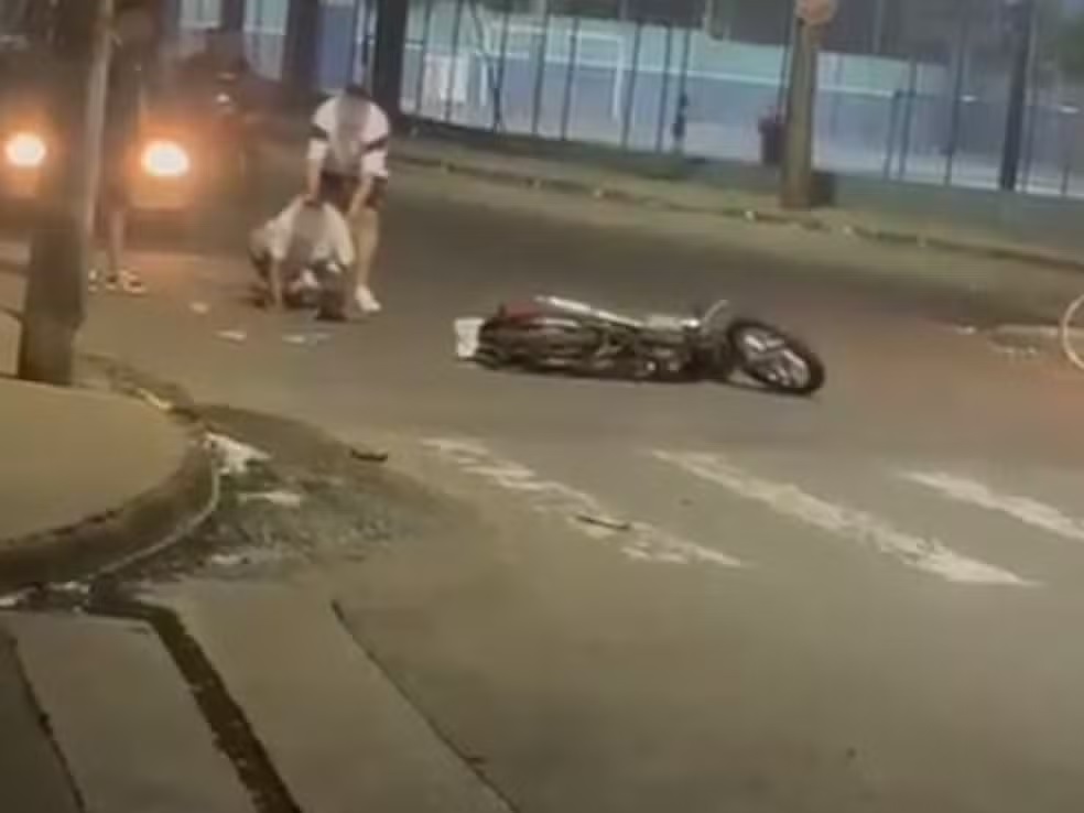 Homem é atropelado por motociclista que empinava moto em Piracicaba