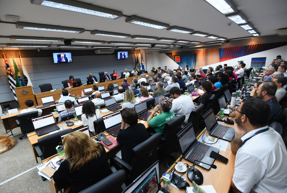 Unicamp adia debate sobre autarquização da saúde no Consu