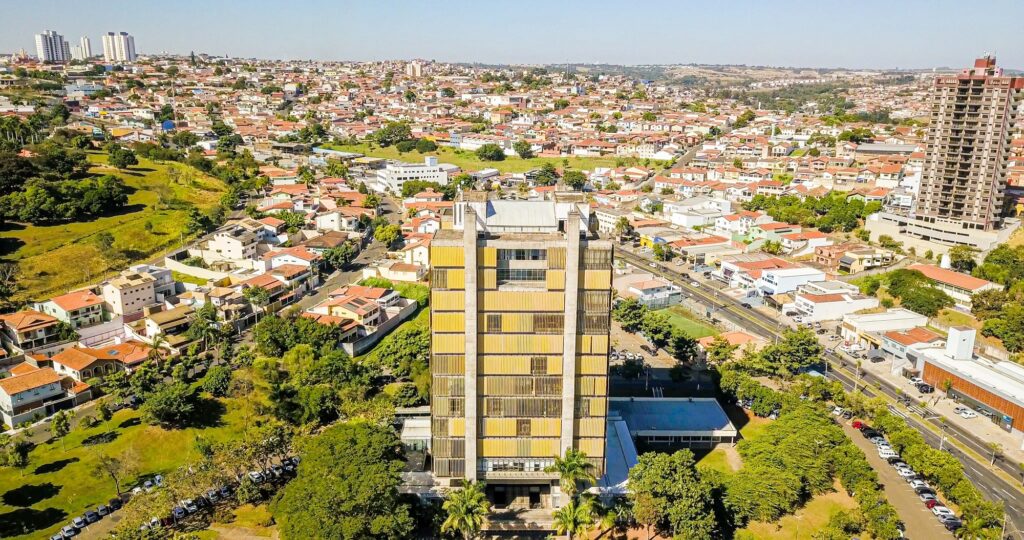 Câmara de Piracicaba aprova reajuste médio de até 15% no IPTU em 2026