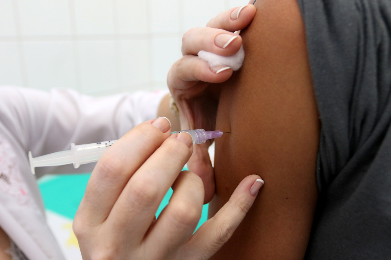 Hortolândia prorroga vacinação contra HPV para adolescentes até o 1º semestre 
