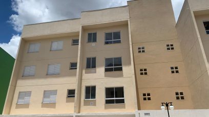 Governo de SP entrega 54 apartamentos em Vinhedo e anuncia obras na região