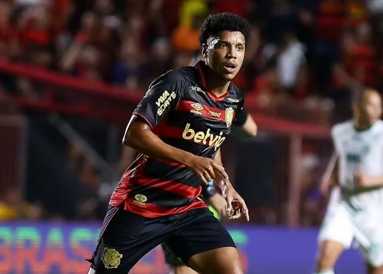 Ponte Preta encaminha acordo com Sport para empréstimo de Pedro Martins