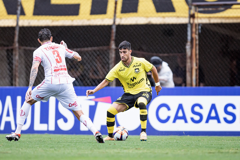 Técnico Ricardo Catalá deverá manter formação do Bernô para encarar a Ponte Preta