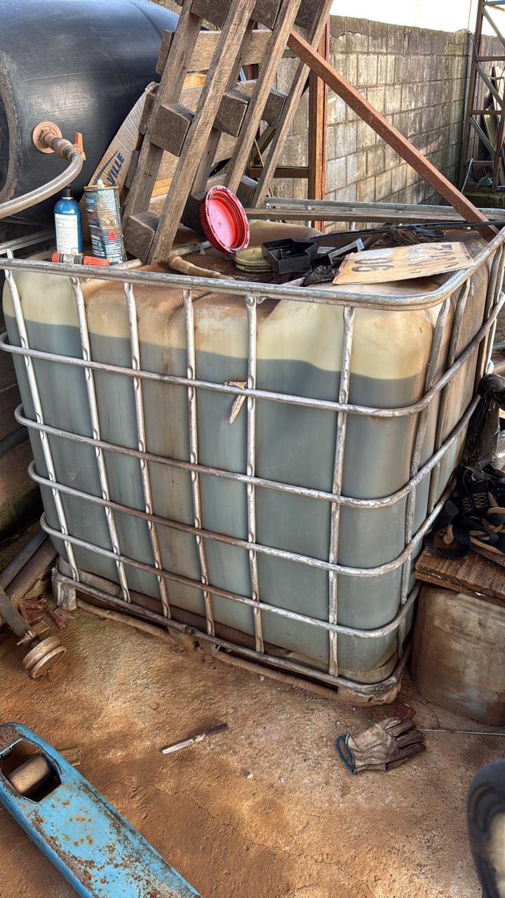 Polícia Civil prende suspeito de armazenar óleo de automóveis de forma irregular