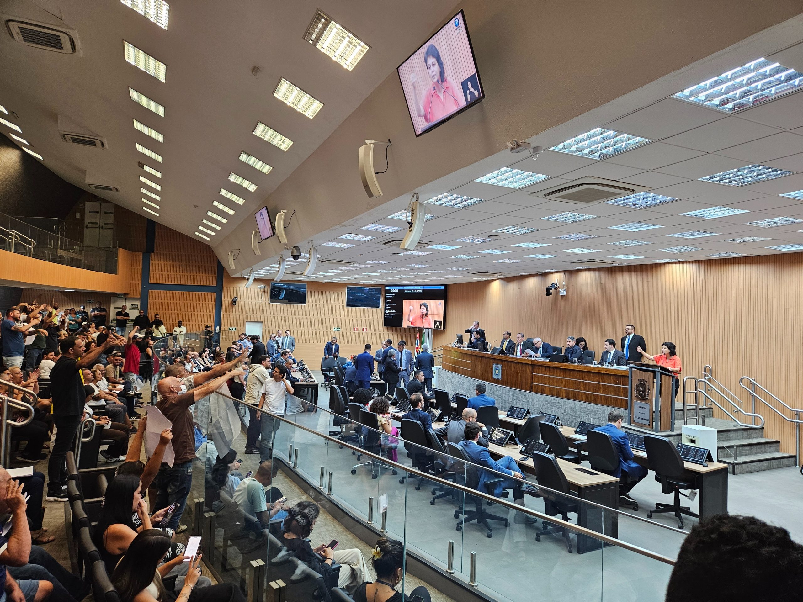 Suspensão de vereador abre debate sobre como punir infrações éticas na Câmara