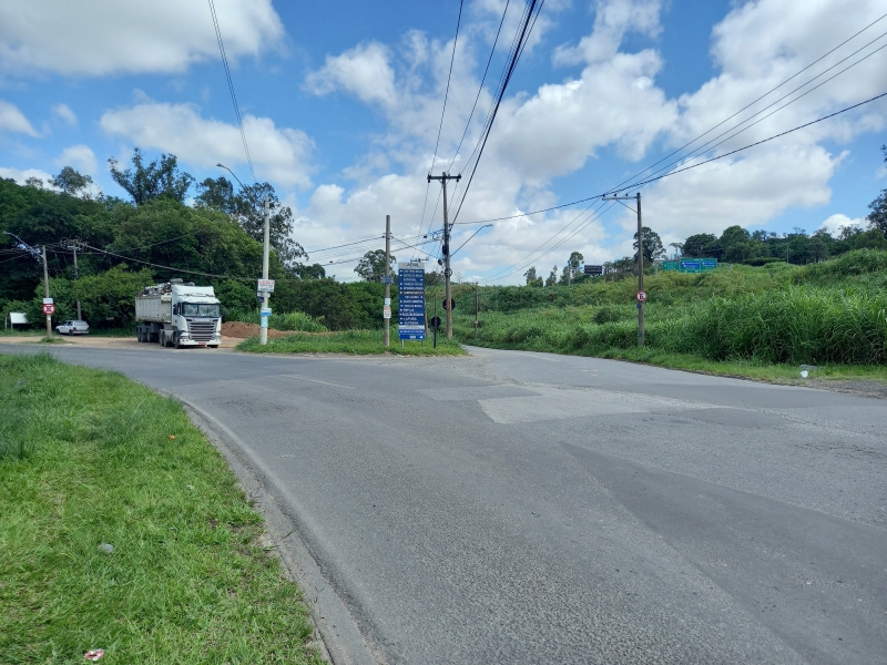 Valinhos inicia primeira etapa da pavimentação rígida na Rua Clark