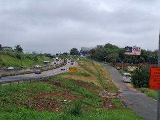 Trecho da SP-101, em Hortolândia, registrou mais um afundamento na pista