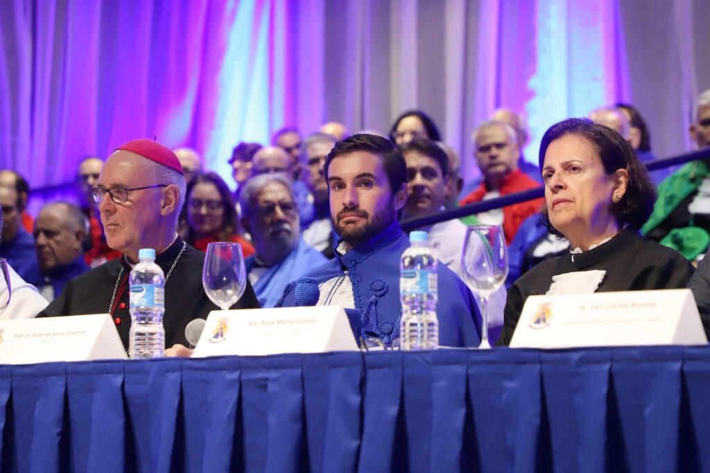 Puc-Campinas realiza cerimônia de posse de novo reitor 