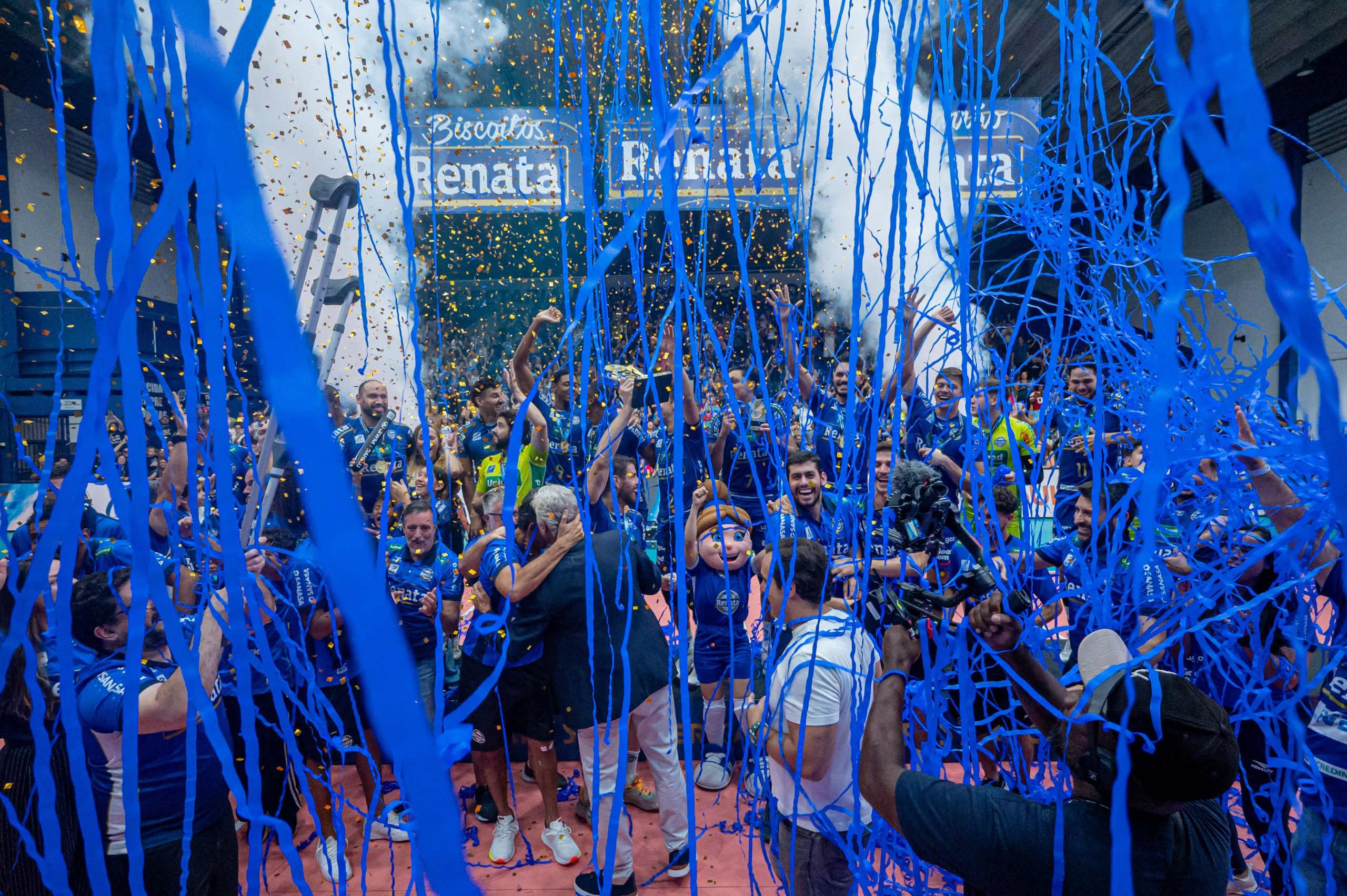 É Campeão: Vôlei Renata vence Cruzeiro e conquista o título do Sul-Americano de clubes