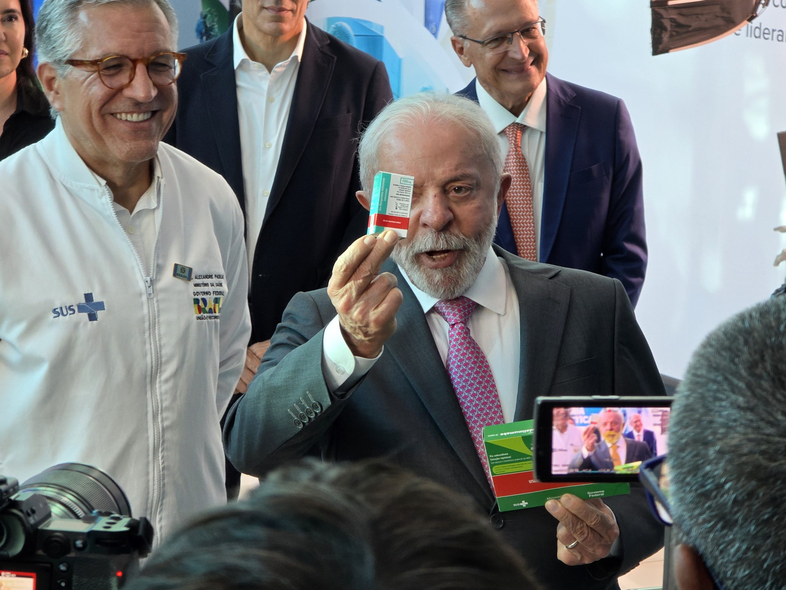 Governo busca baratear insumos e medicamentos por meio de tecnologias nacionais 