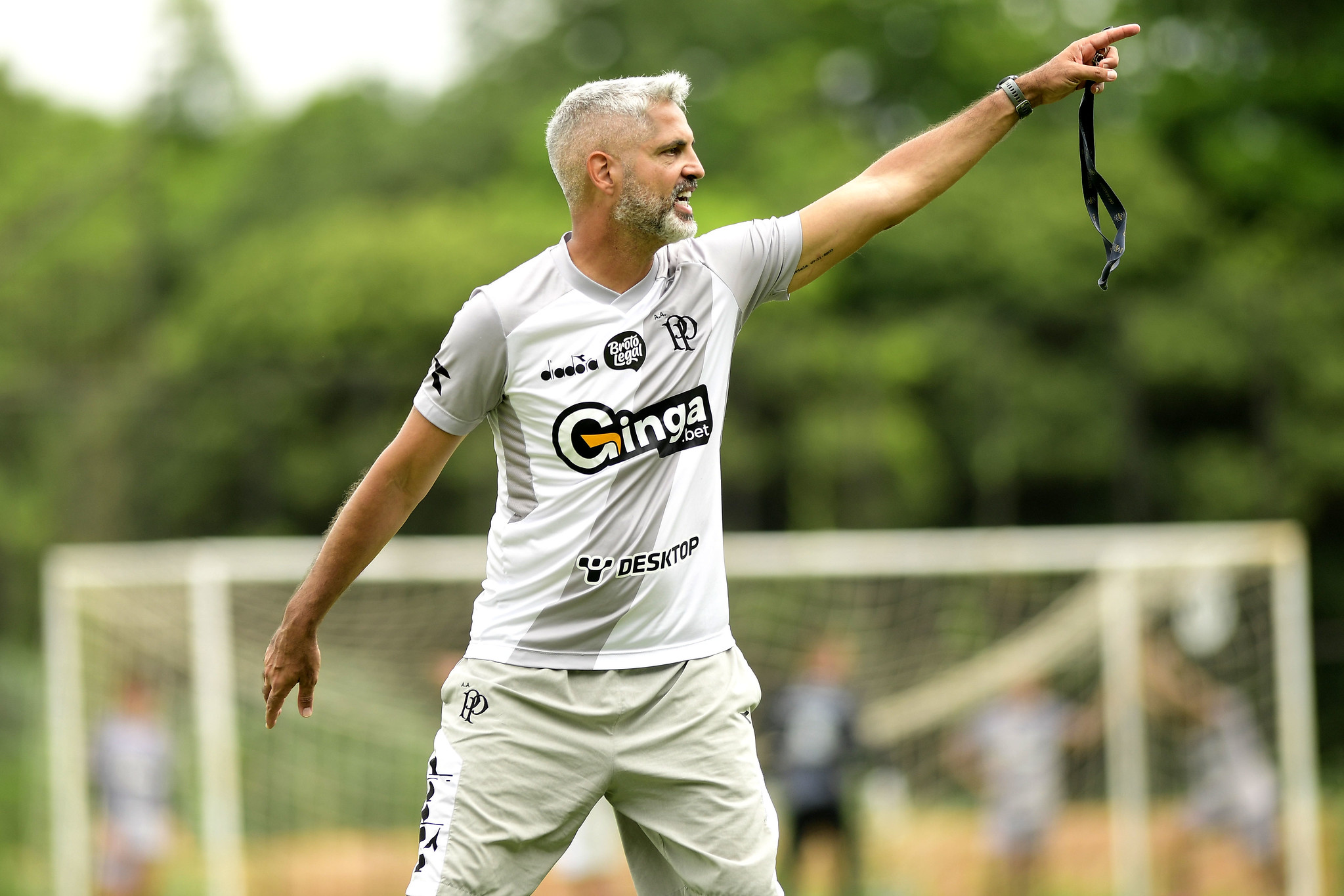 Ponte Preta embarca para Goiânia em duelo que vale R milhões pela Copa do Brasil
