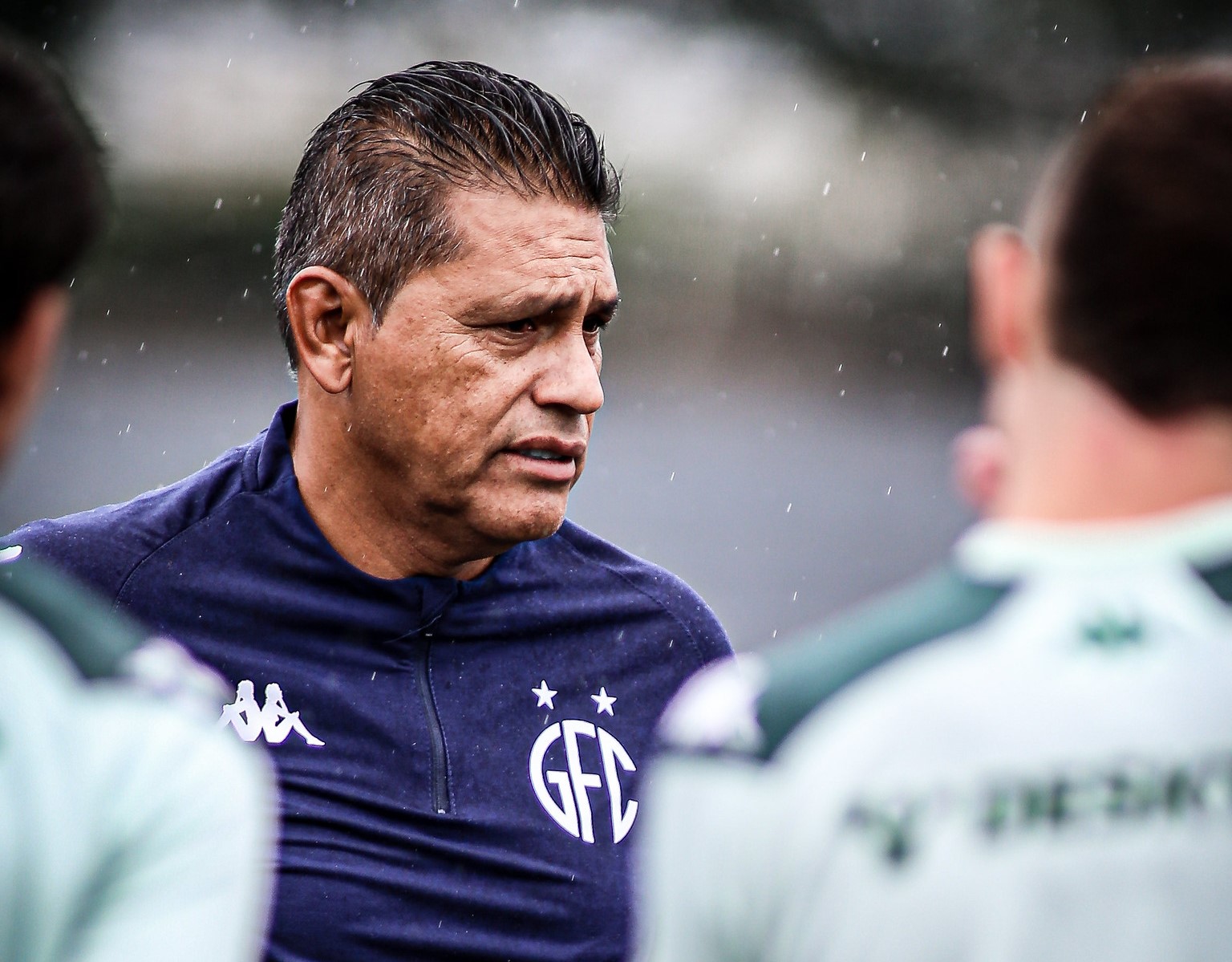 Elio Sizenando inicia trabalho no Guarani: “Me sinto preparado e vejo como um grande desafio”