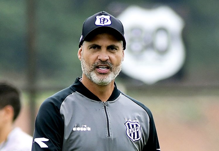 Rodrigo Santana admite surpresa com saída de Pacheco e avalia estreia com derrota na Série B