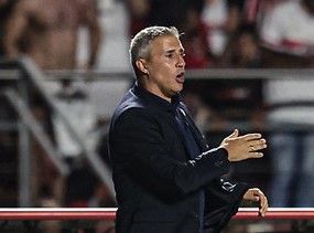 São Paulo demite técnico Hernán Crespo