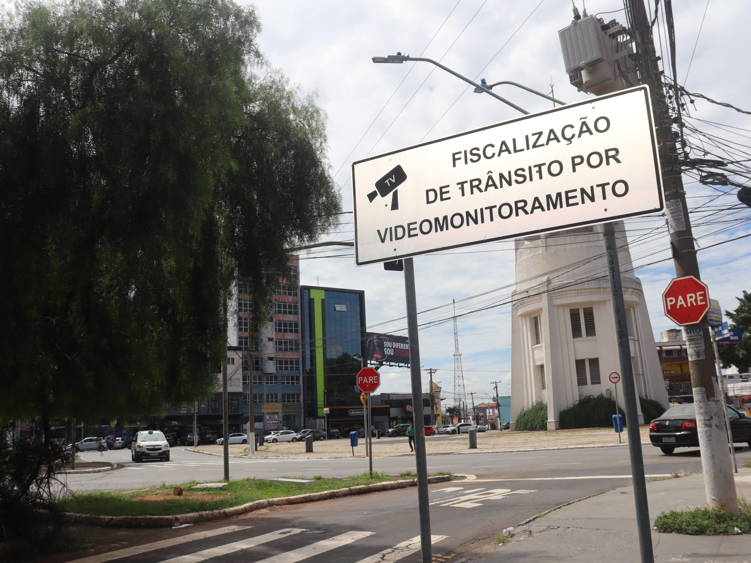 Videomonitoramento começa na Torre do Castelo para coibir infrações e aumentar segurança no trânsito