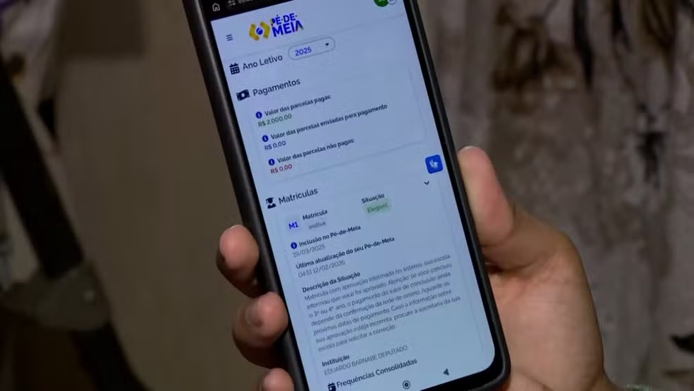 Pé-de-Meia atrasa pagamentos para estudantes que concluíram o ensino médio