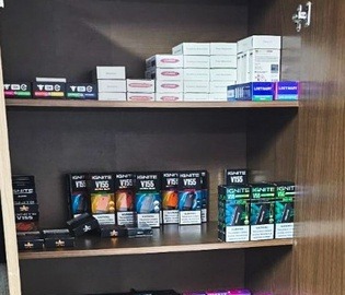 PF apreende mais de 200 cigarros eletrônicos e prende suspeito em operação em Piracicaba 