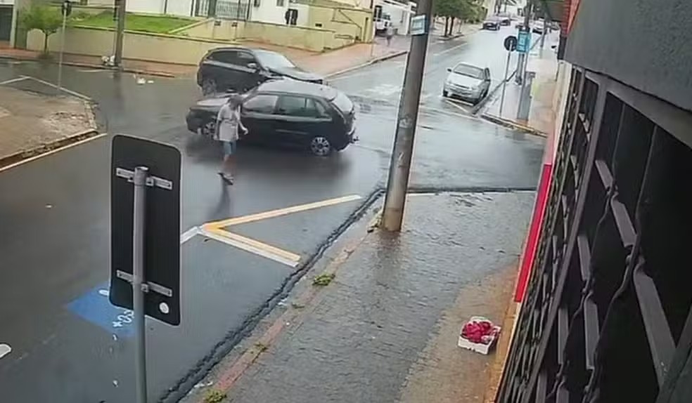 Morre pedestre atropelado após acidente de trânsito, no bairro Cidade Alta, em Piracicaba 