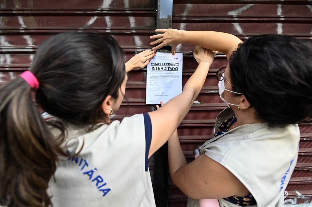 Vigilância Sanitária interdita laboratório clandestino de medicamentos no Cambuí, em Campinas