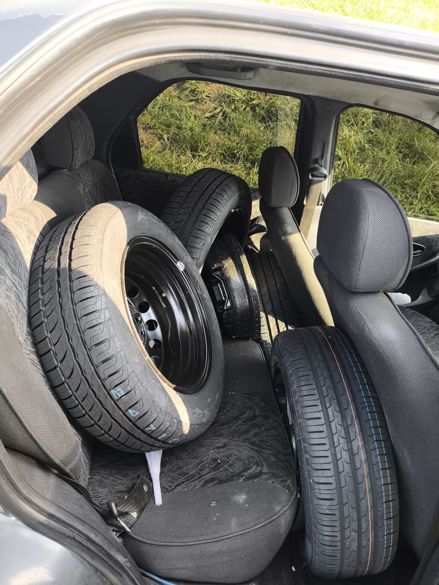 Dupla suspeita de furtar estepes é presa após tentativa de fuga na contramão da Rod. Dom Pedro, em Campinas