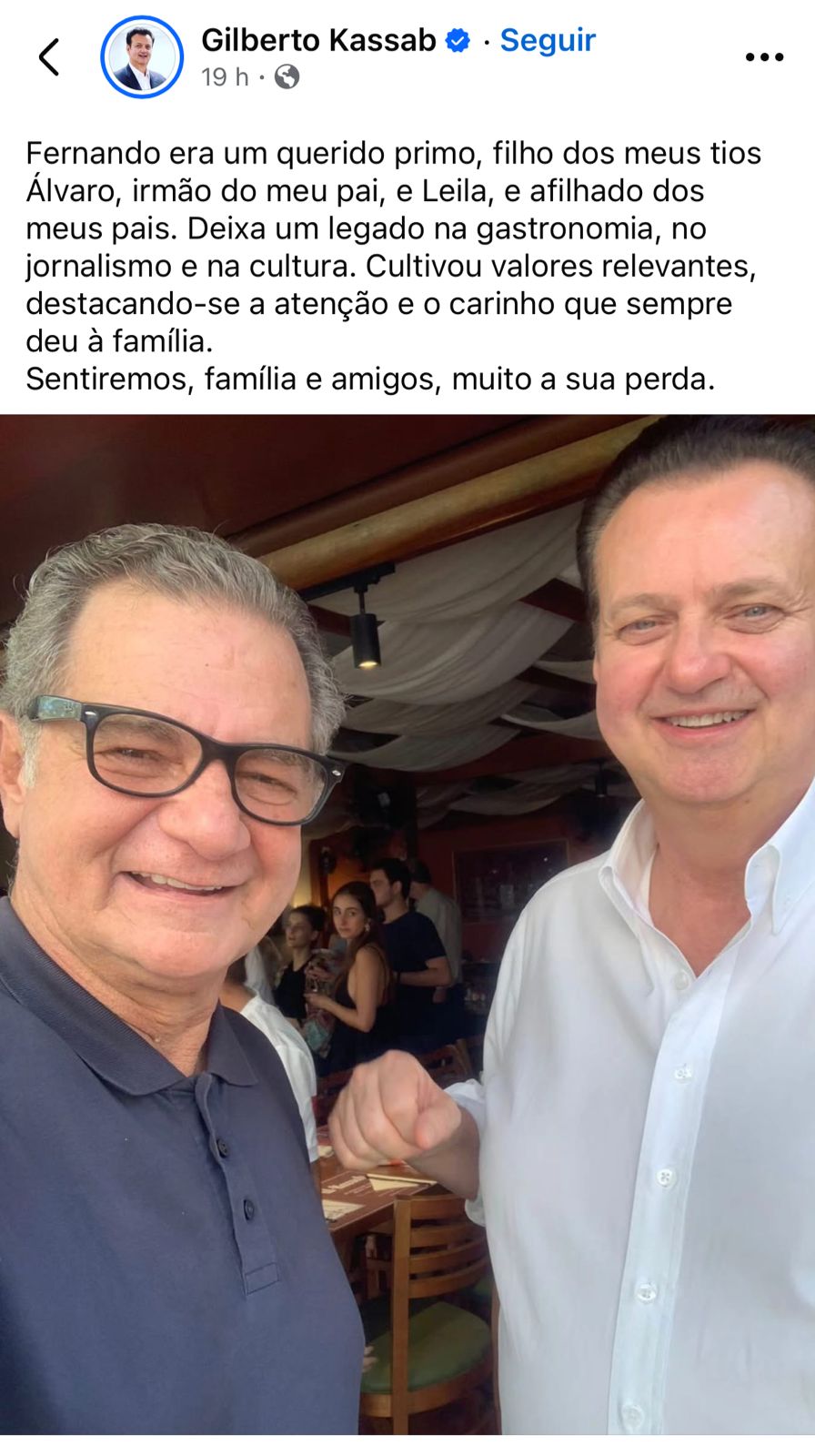 Familiares e amigos se despedem do jornalista Fernando Kassab