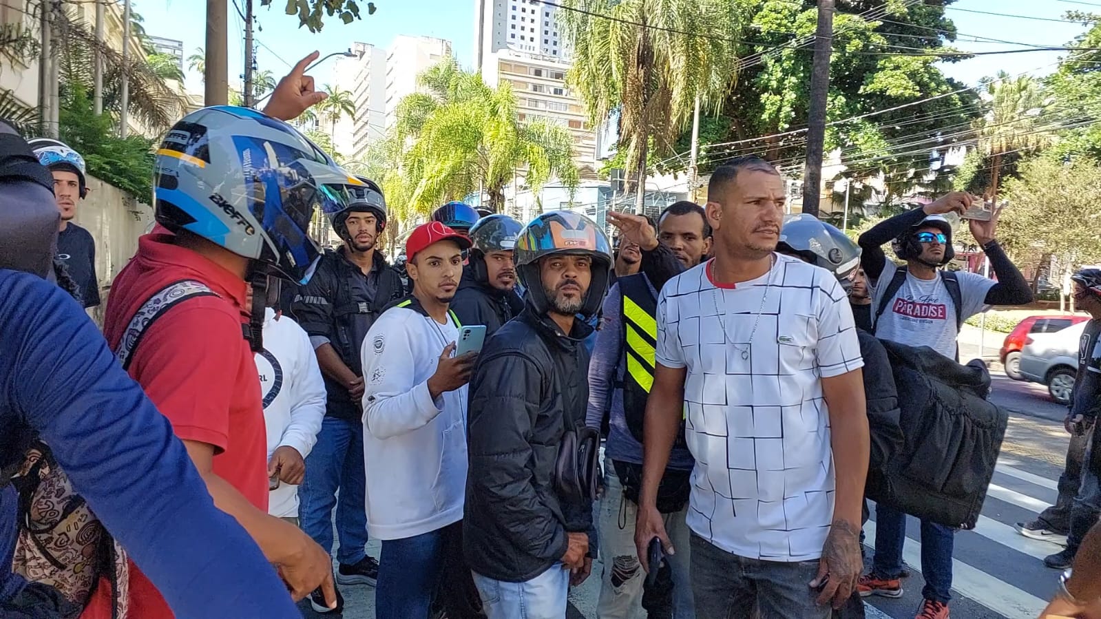 Motoboys questionam curso para motofrete; Detran ressalta gratuidades em SP