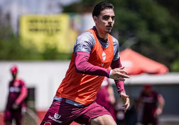 Vila Nova empresta zagueiro para a Ponte Preta até o fim da Série B