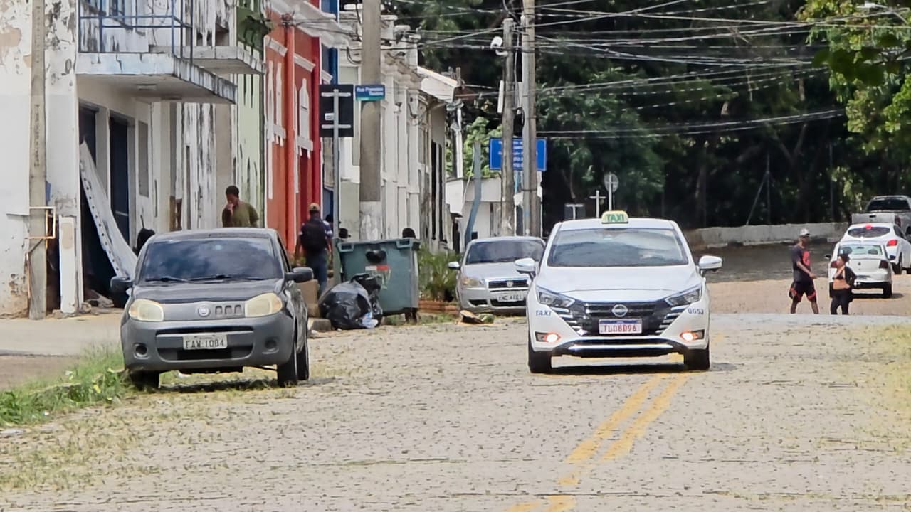 Moradores denunciam uso e venda de drogas na Rua Francisco Teodoro